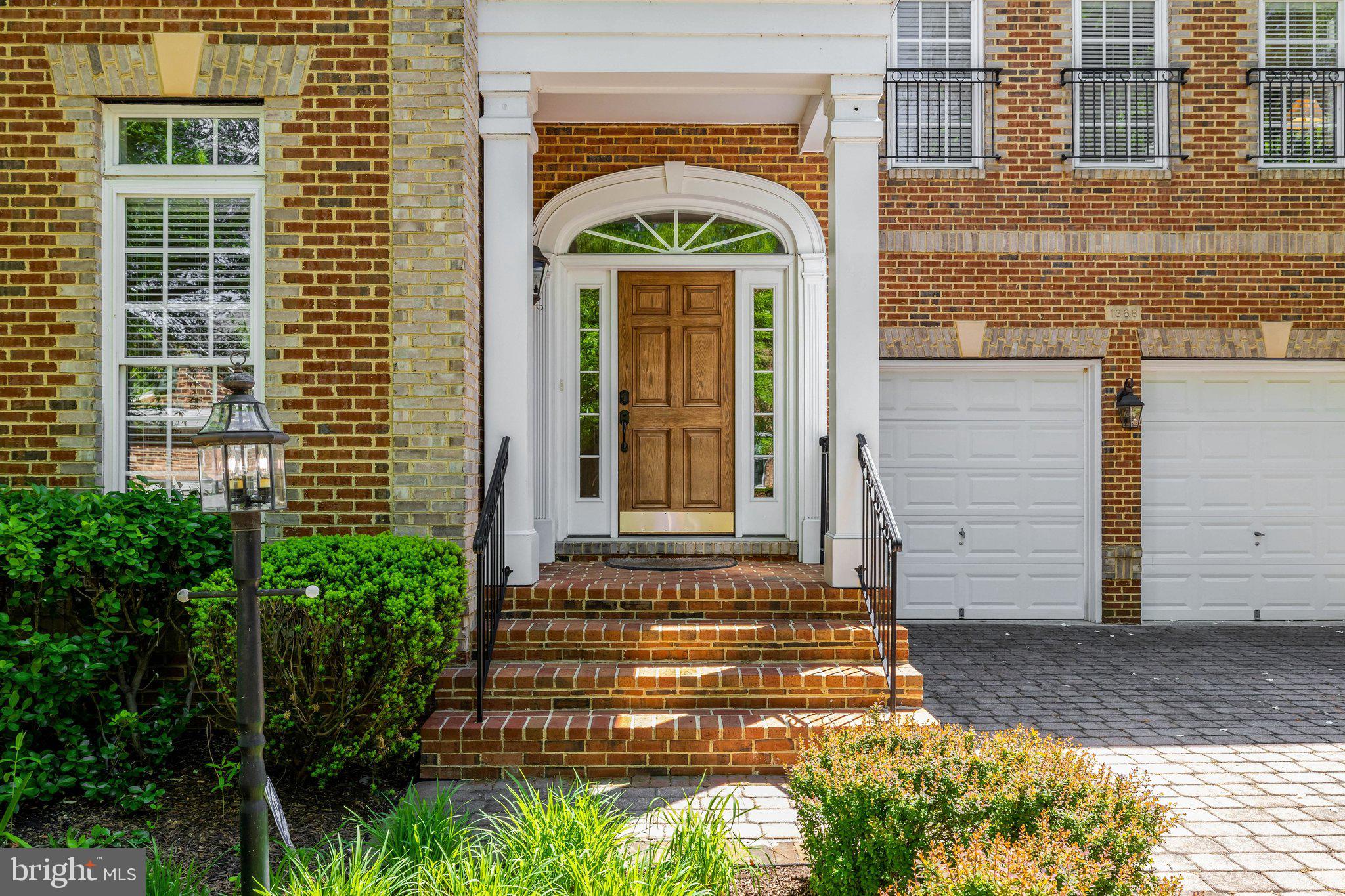 1368 NORTHWYCK COURT