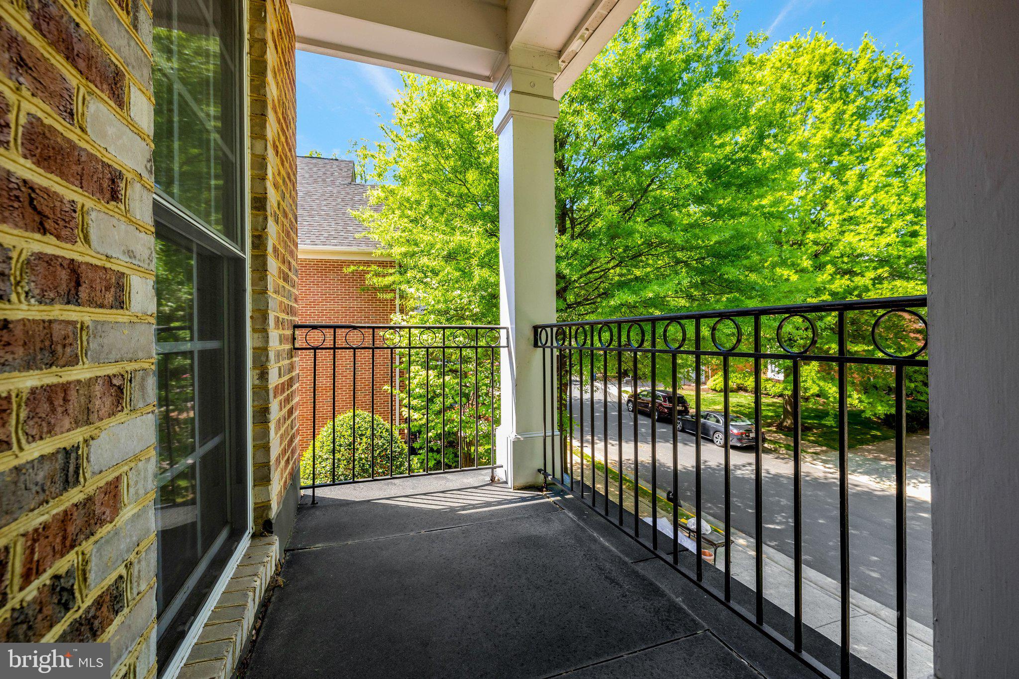1368 NORTHWYCK COURT