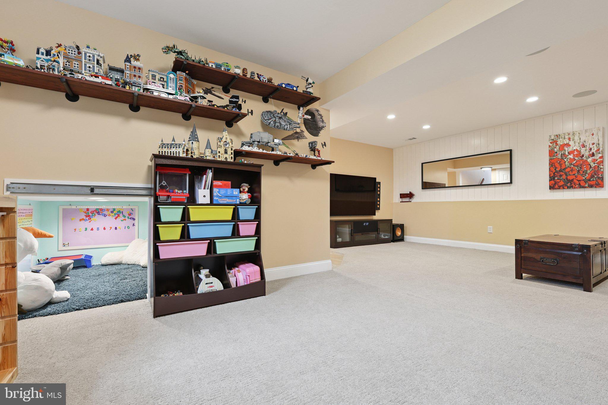 1550 POWELLS TAVERN PLACE