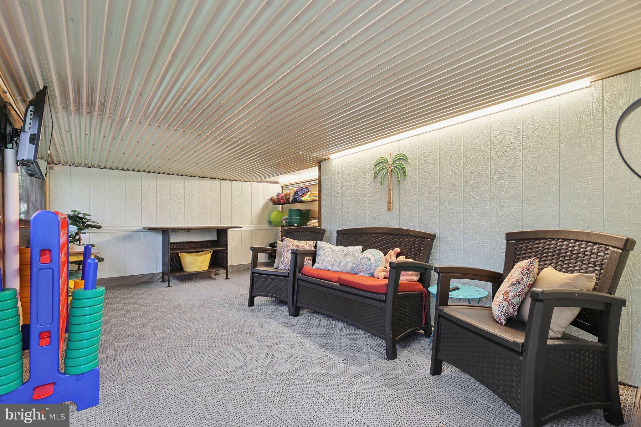 1550 POWELLS TAVERN PLACE