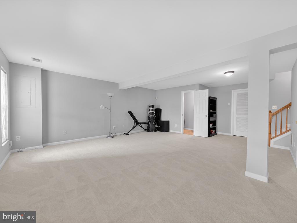 14334 STONEWATER COURT
