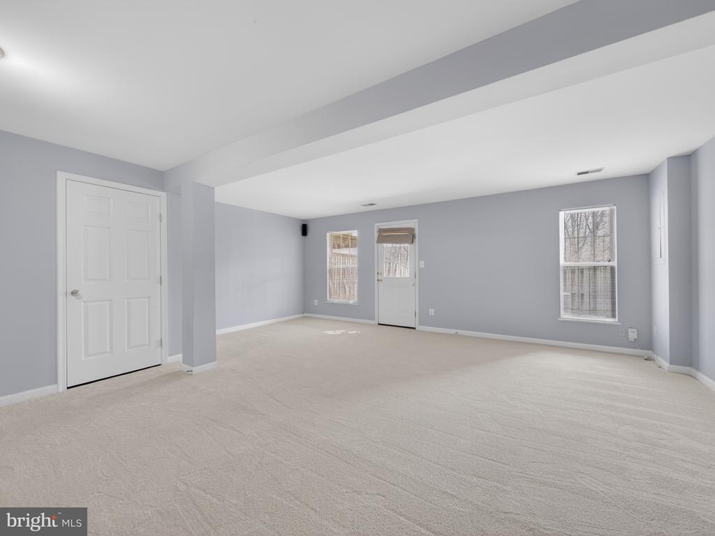 14334 STONEWATER COURT