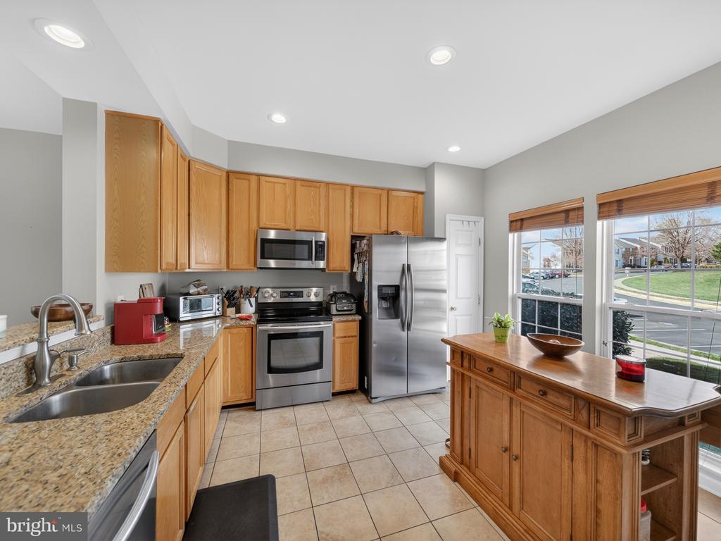 14334 STONEWATER COURT