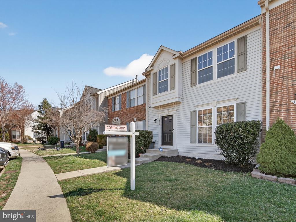 14334 STONEWATER COURT