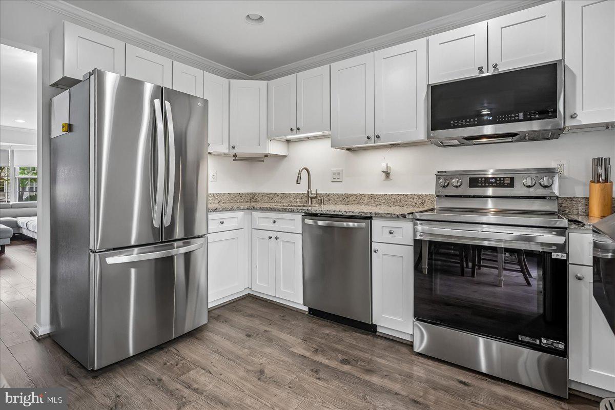 4168 DAWN VALLEY COURT 82B