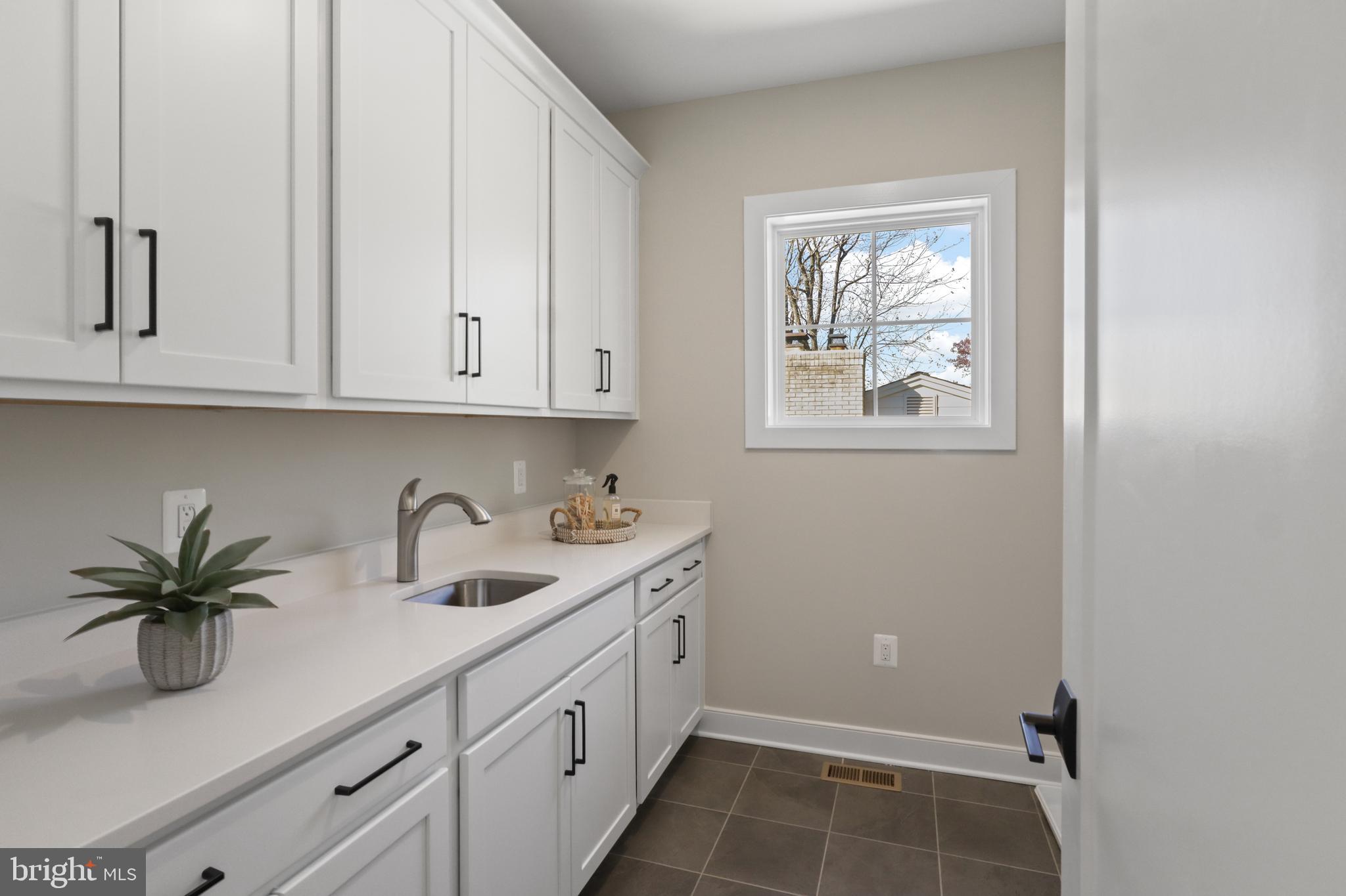 602 KINGSLEY ROAD SW