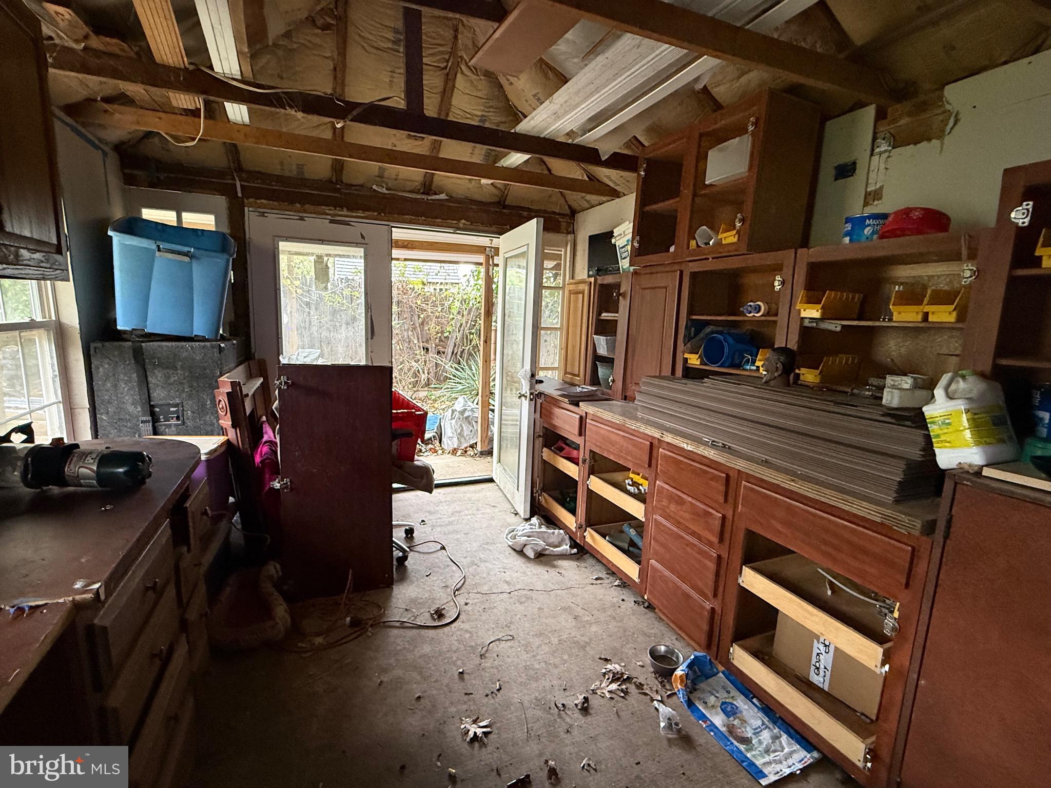 2622 GROVETON STREET