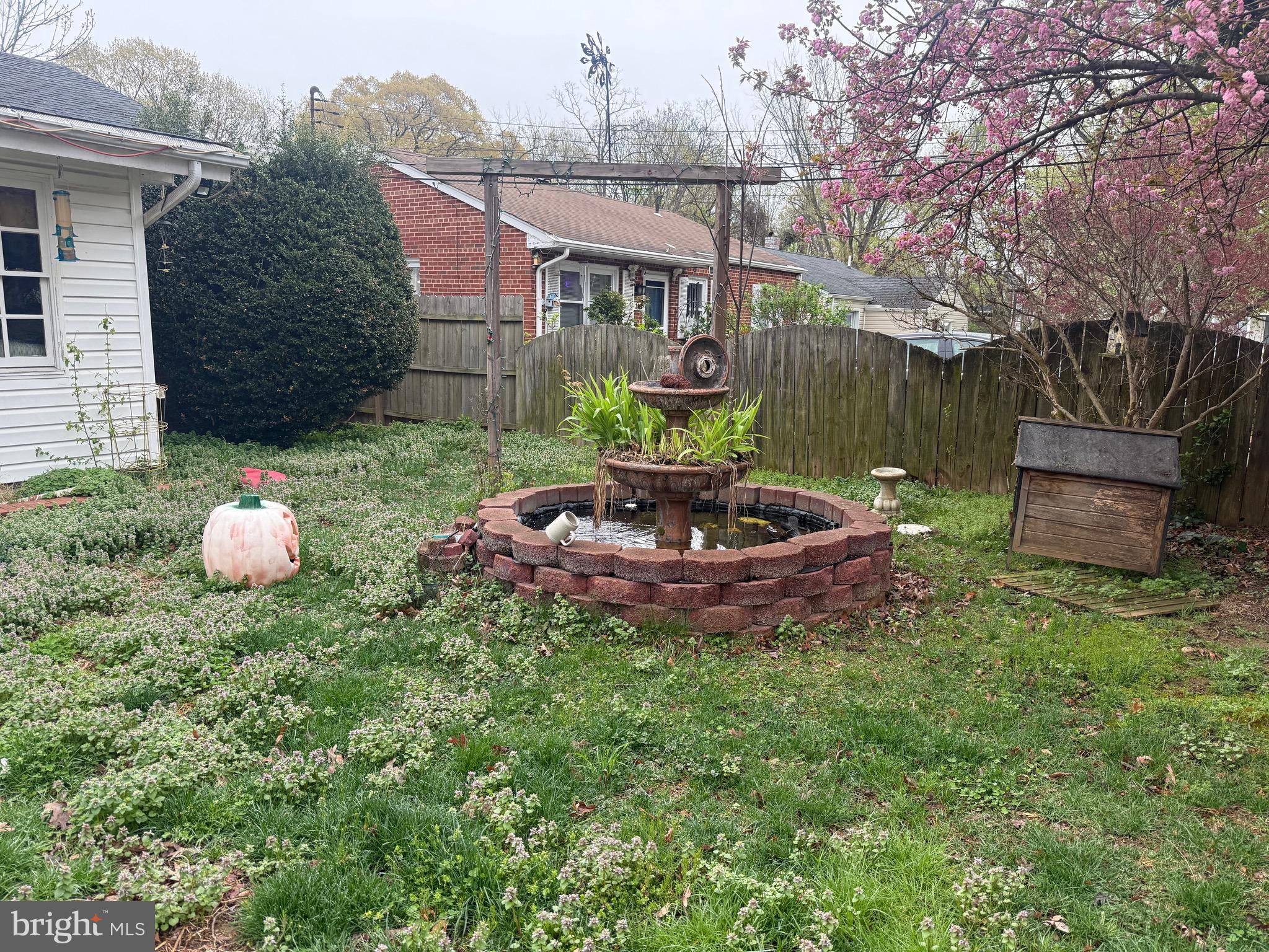 2622 GROVETON STREET