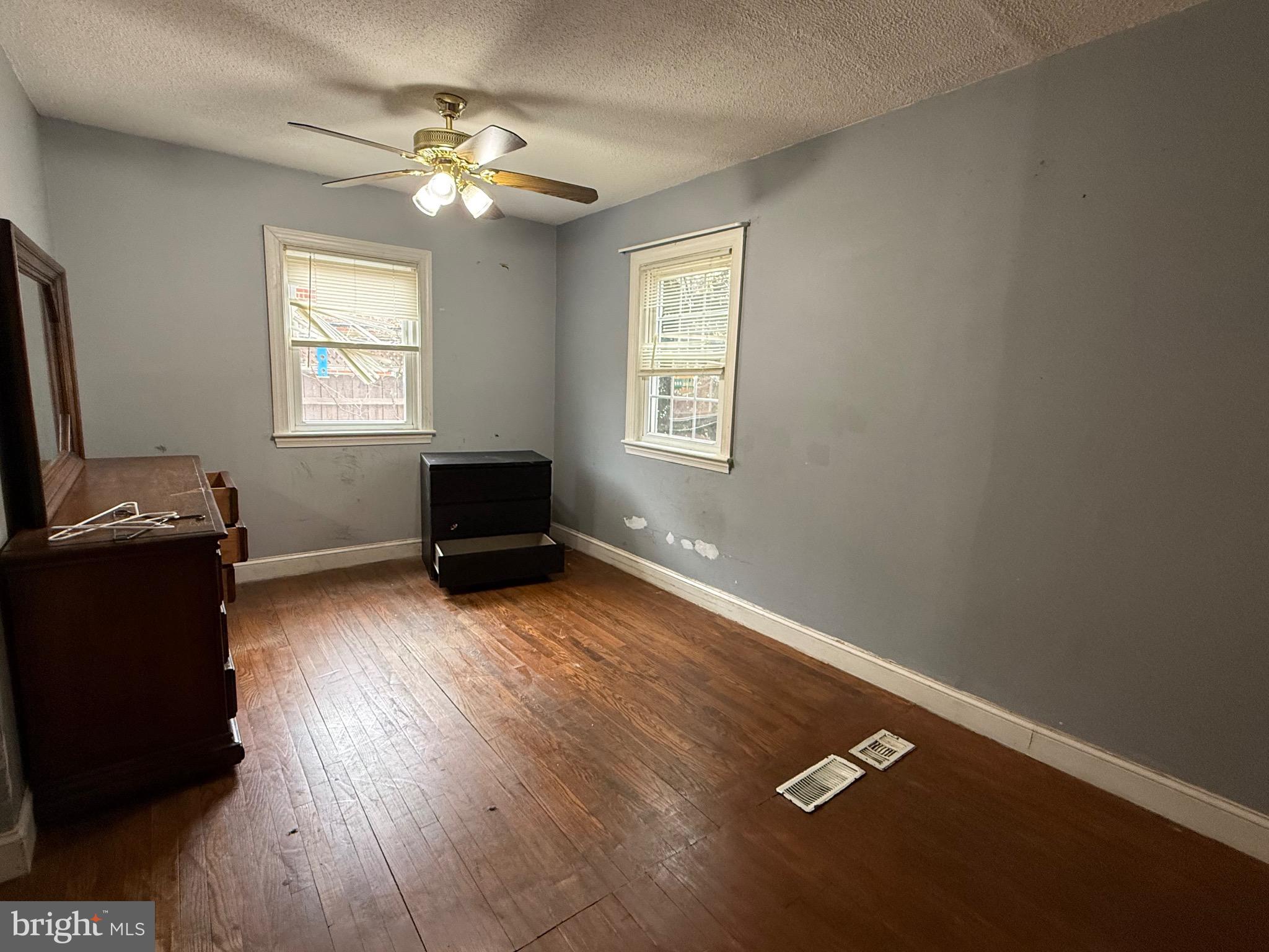 2622 GROVETON STREET