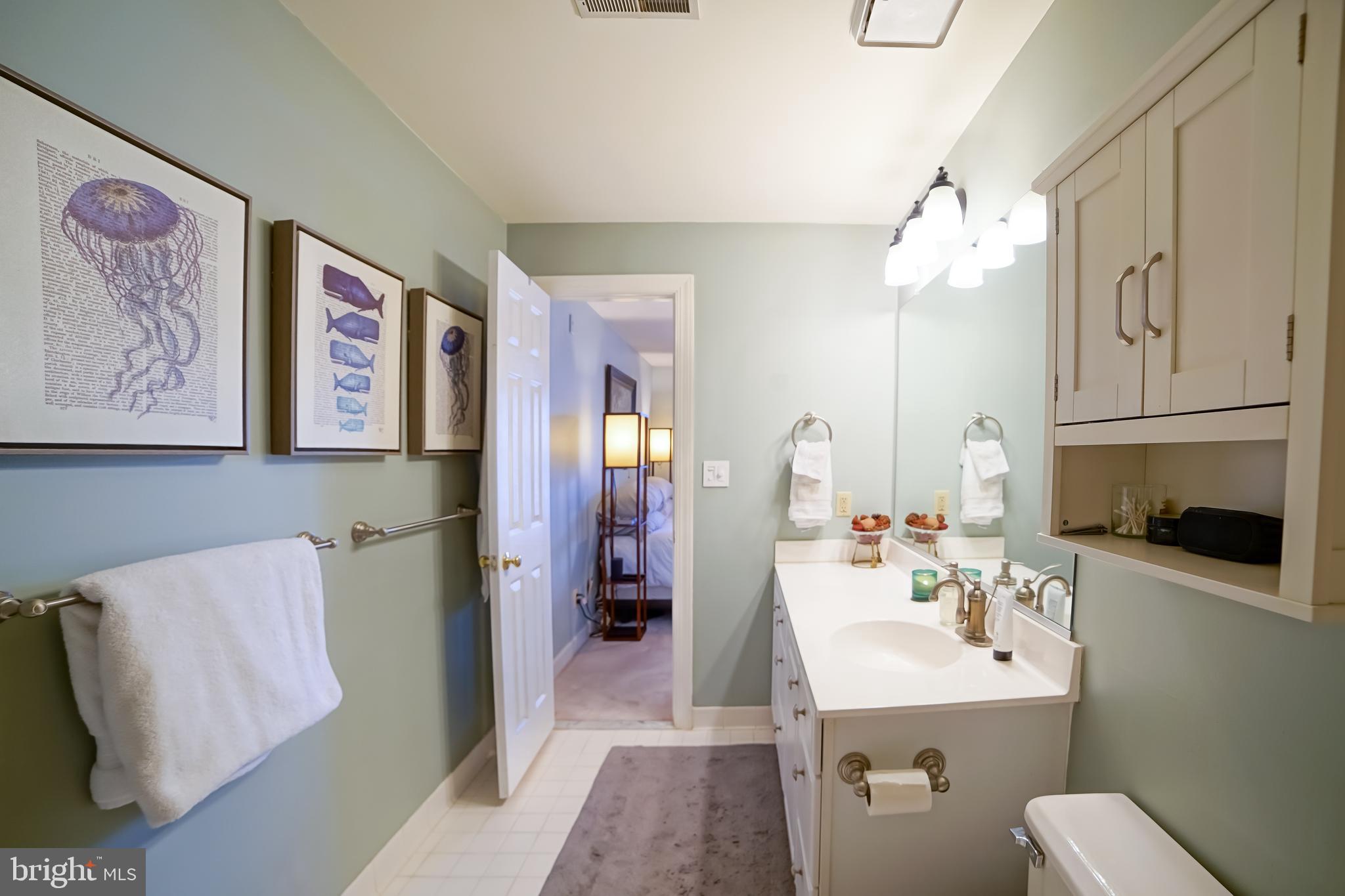 12205 FAIRFIELD HOUSE DRIVE 605B
