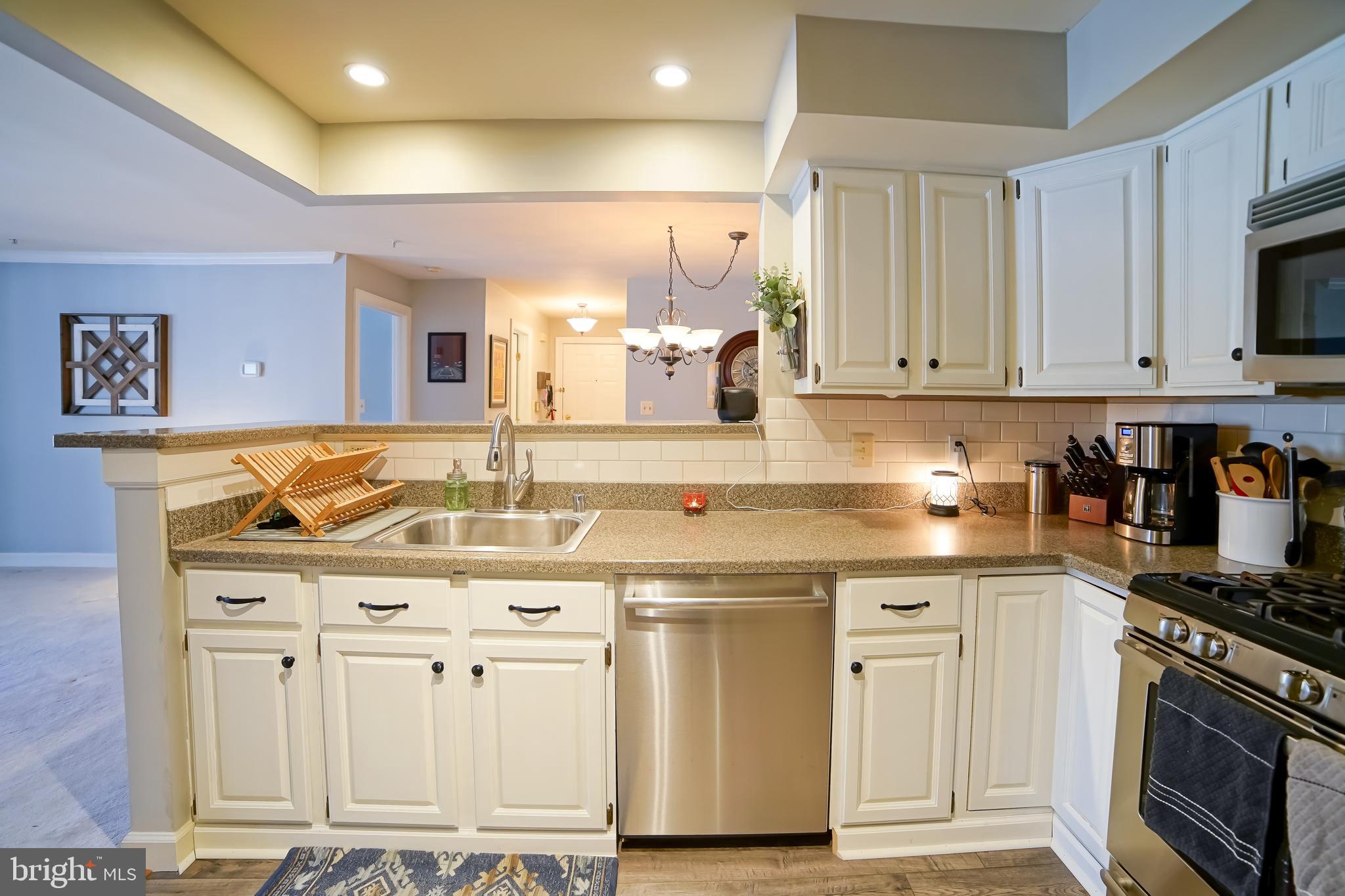 12205 FAIRFIELD HOUSE DRIVE 605B