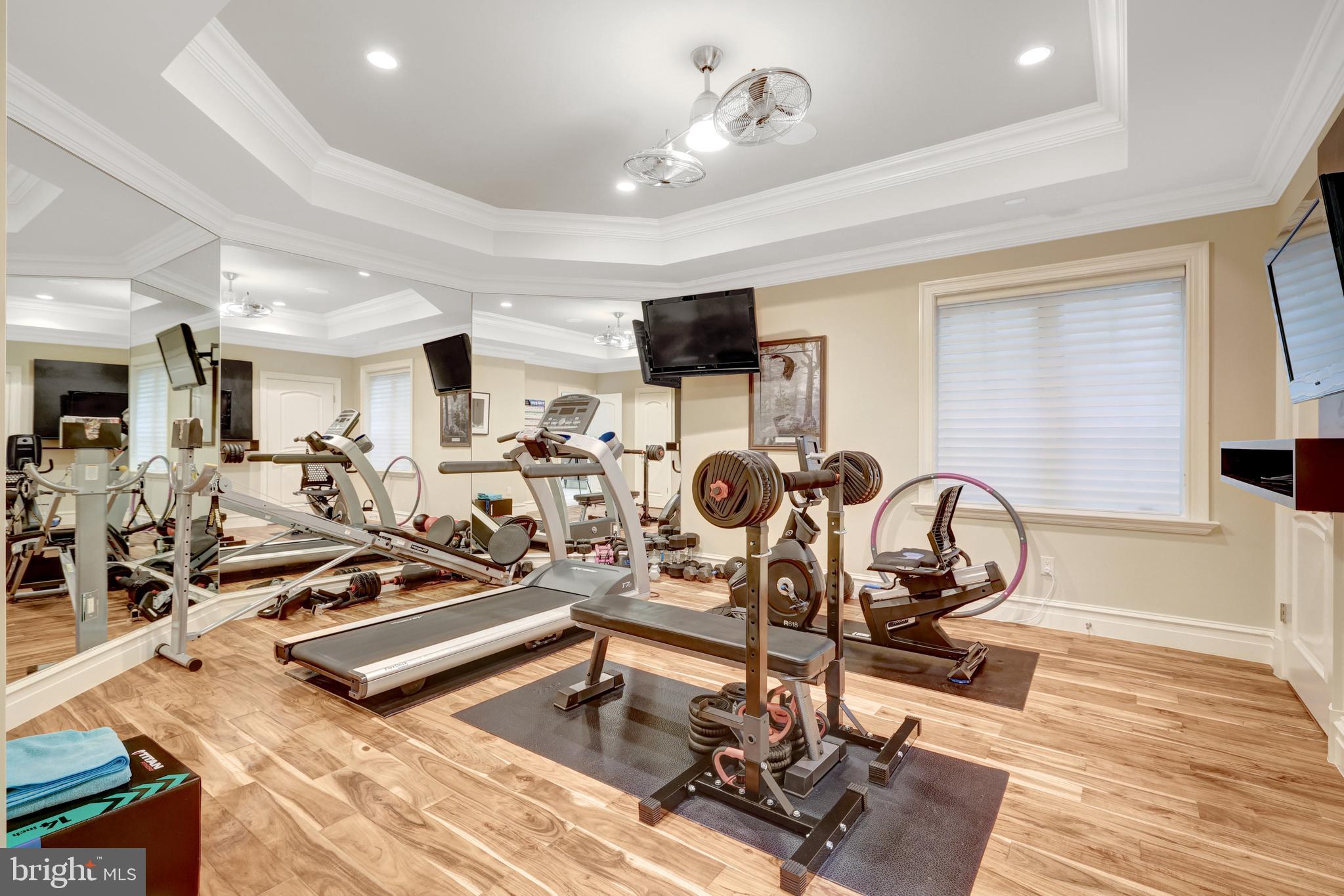 1239 DALEVIEW DRIVE