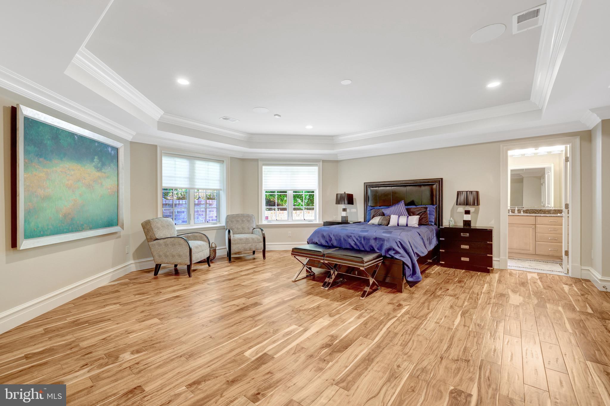 1239 DALEVIEW DRIVE