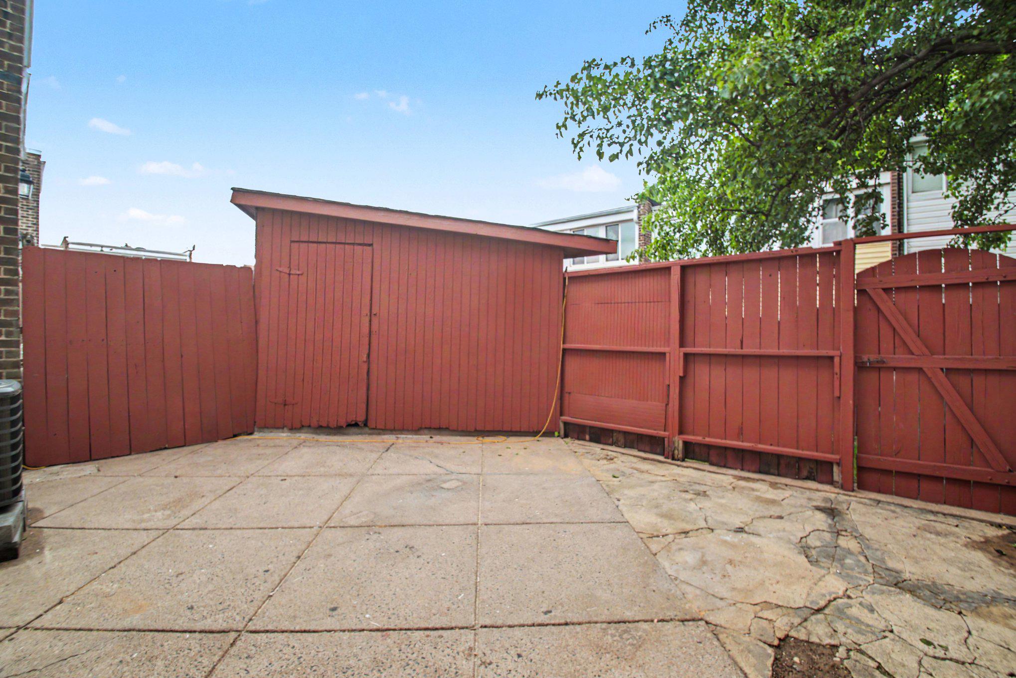 1219 ALABAMA DRIVE