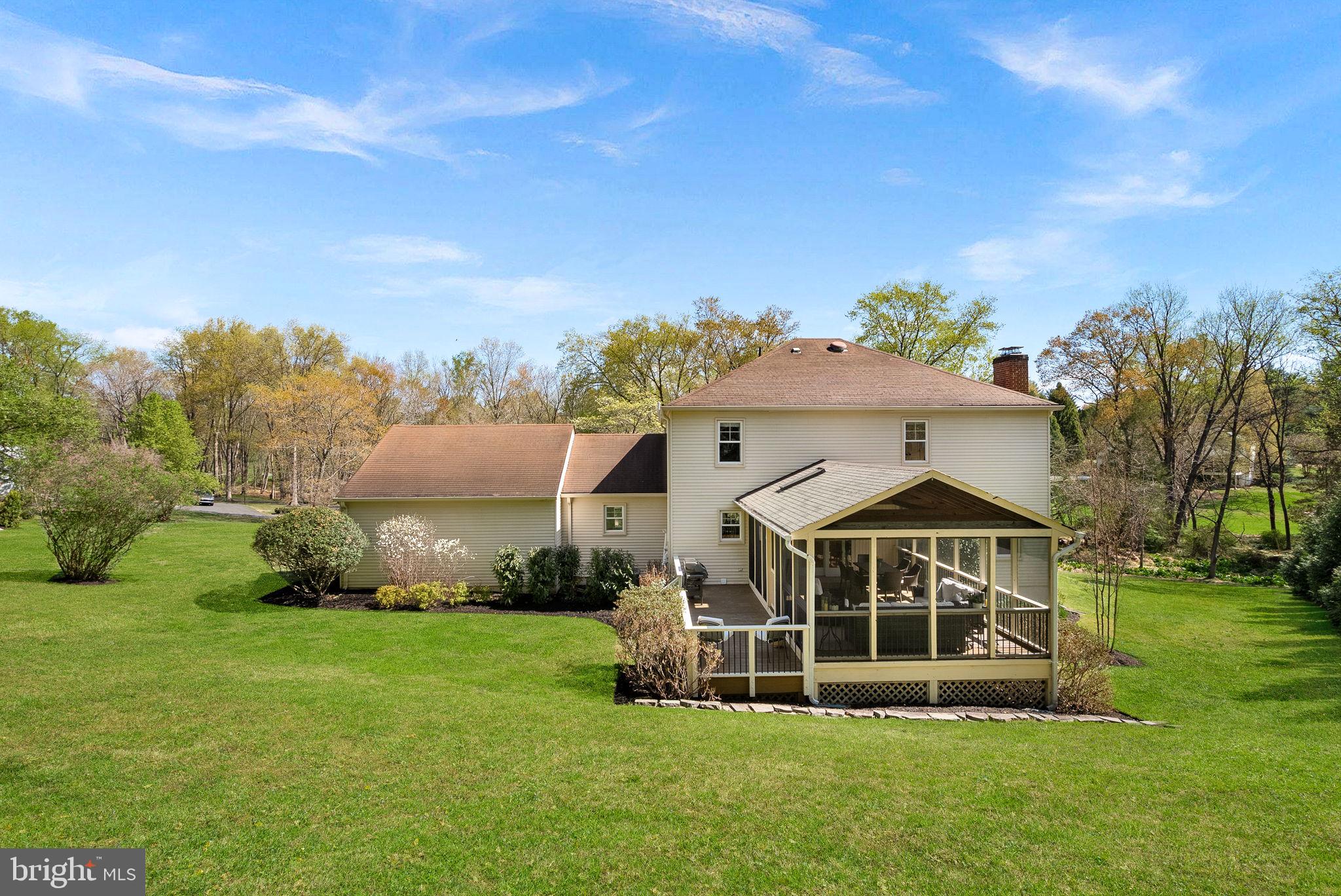 811 FOLLIN FARM LANE