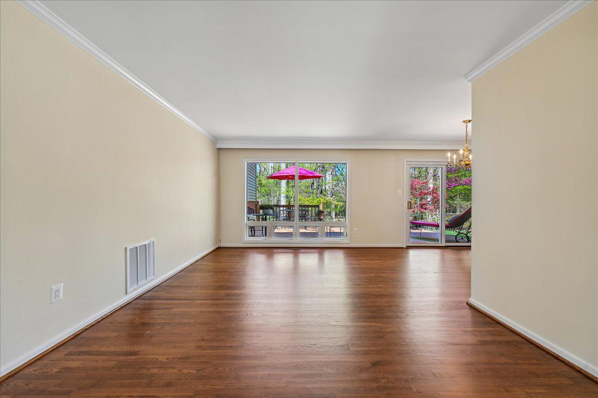 8722 HIGDON DRIVE