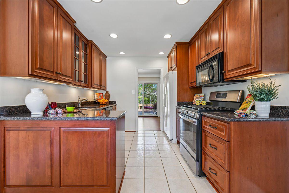 8722 HIGDON DRIVE