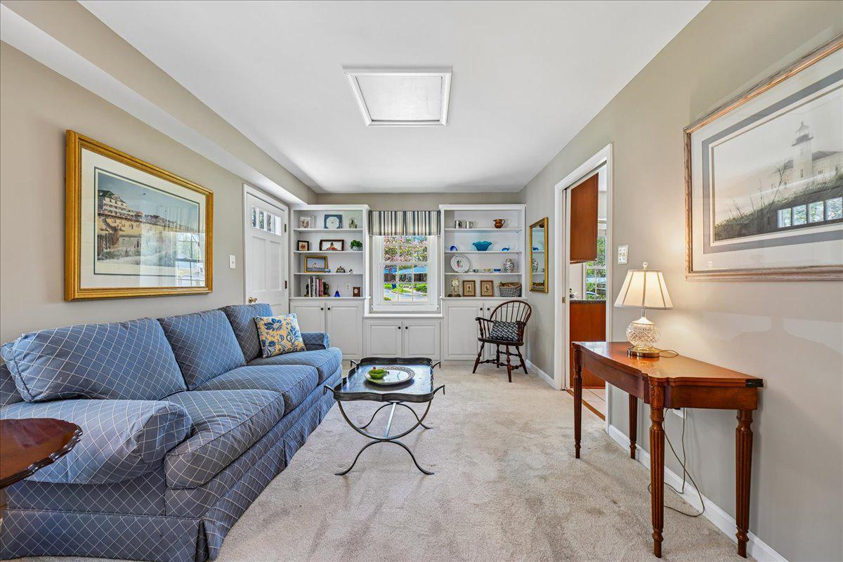 8722 HIGDON DRIVE