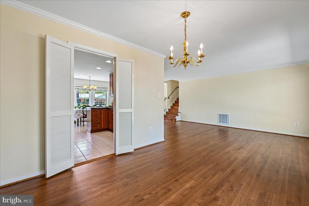 8722 HIGDON DRIVE