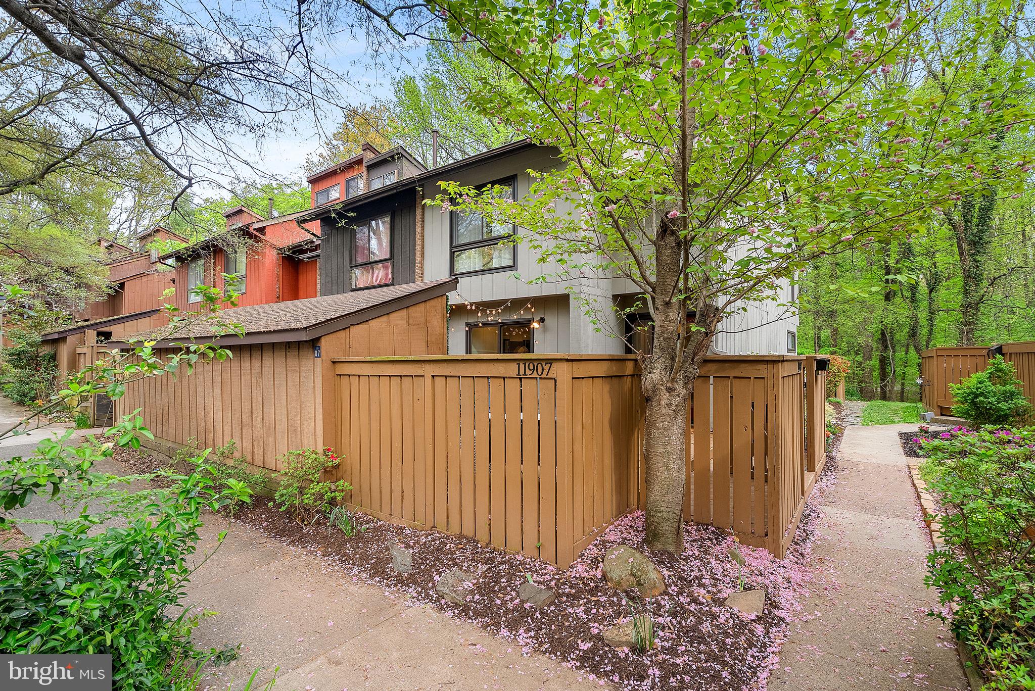 11907 ESCALANTE COURT