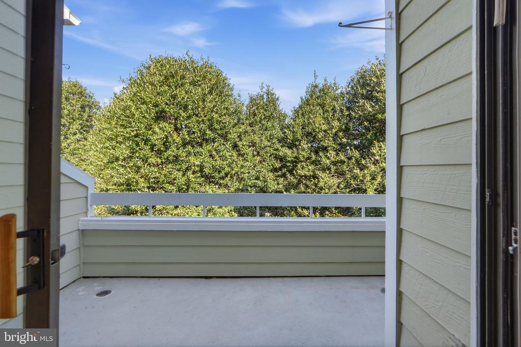 1968 VILLARIDGE DRIVE B