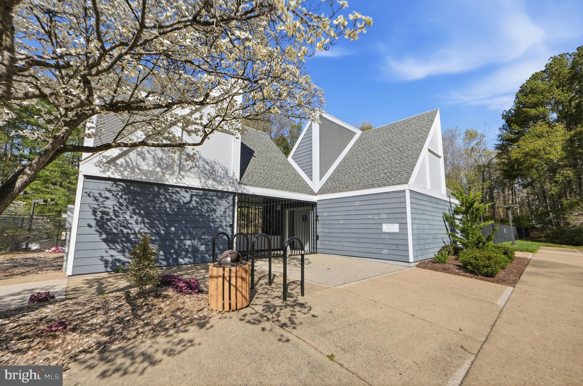 1968 VILLARIDGE DRIVE B