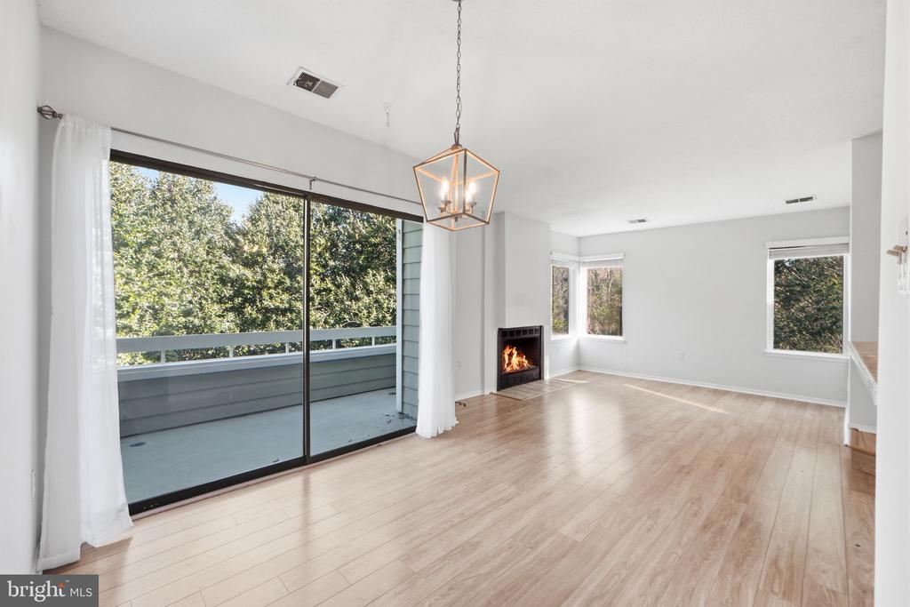 1968 VILLARIDGE DRIVE B
