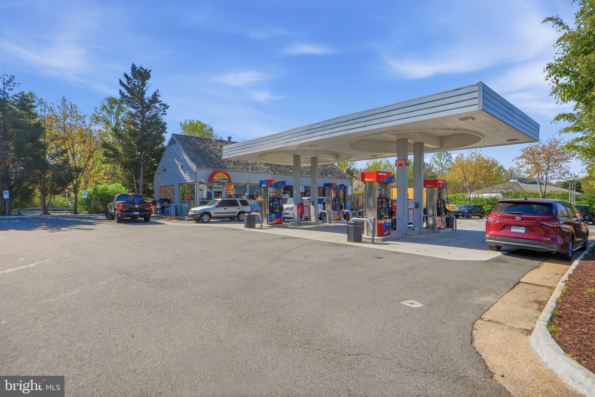 1968 VILLARIDGE DRIVE B