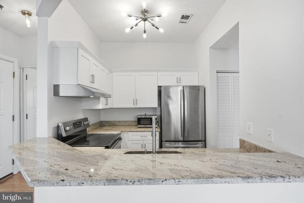 1968 VILLARIDGE DRIVE B