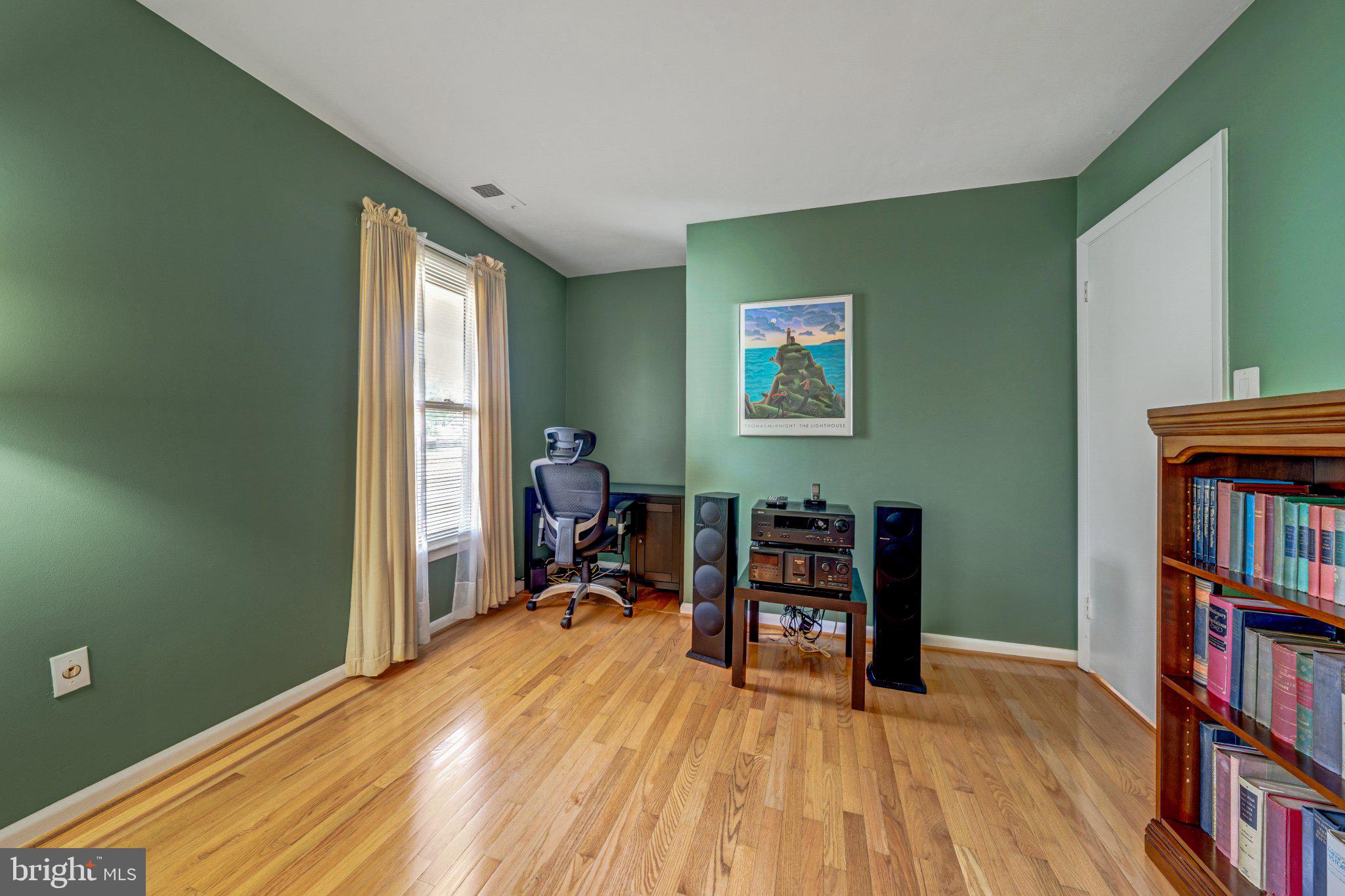 1634 NATHAN LN