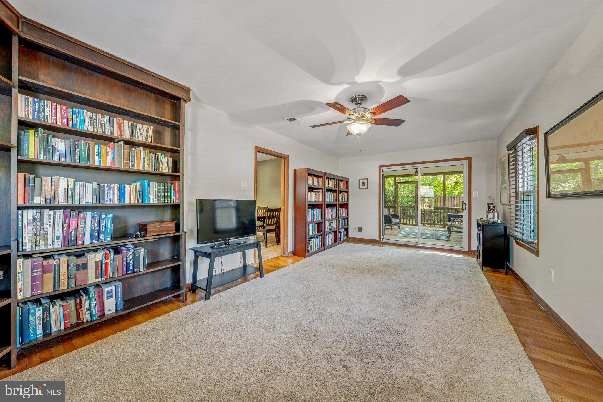 1634 NATHAN LN