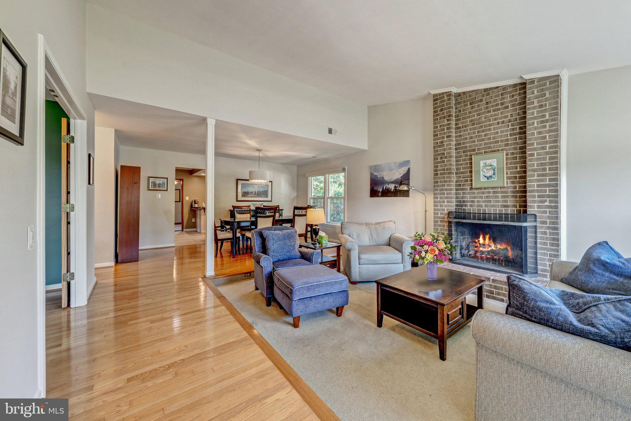 1634 NATHAN LN