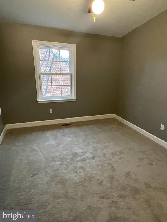 8012 MERRY OAKS COURT