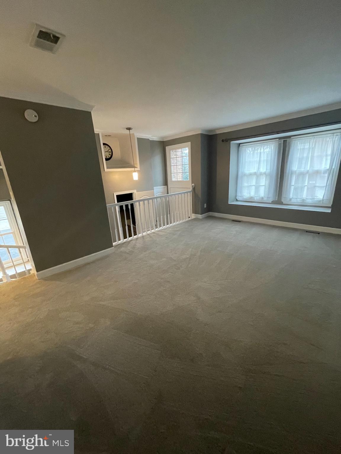 8012 MERRY OAKS COURT