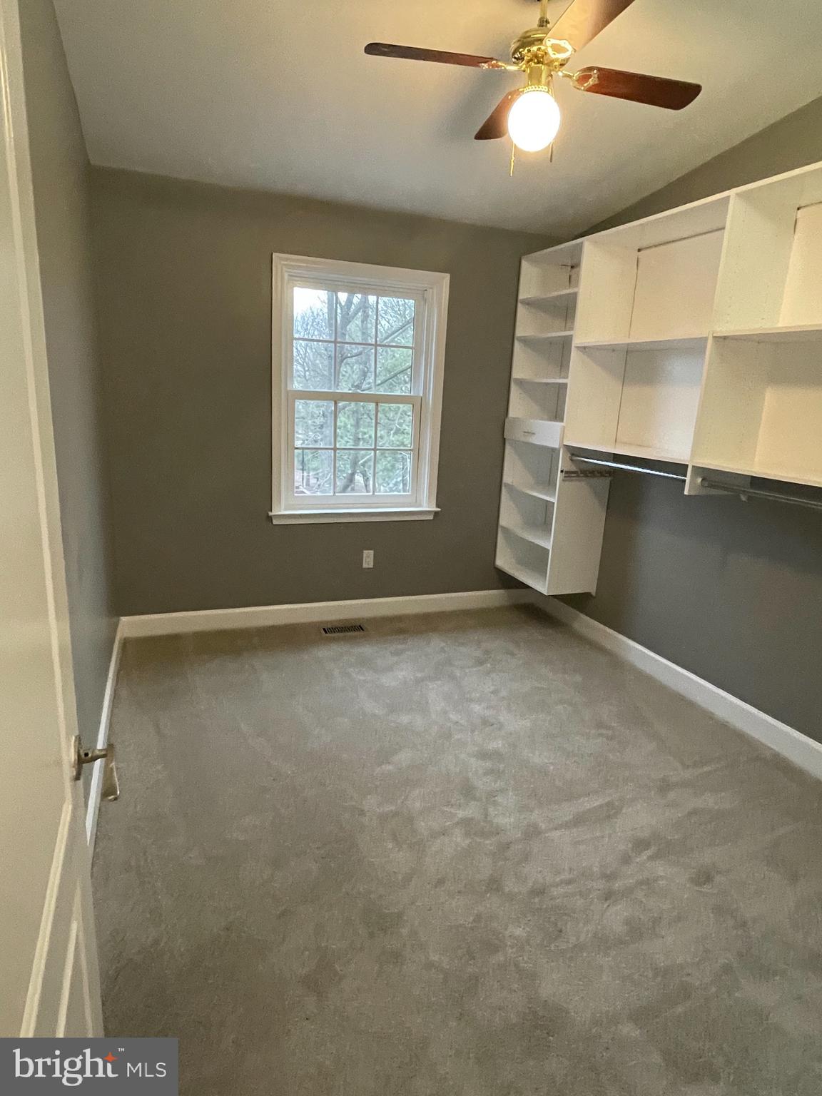 8012 MERRY OAKS COURT