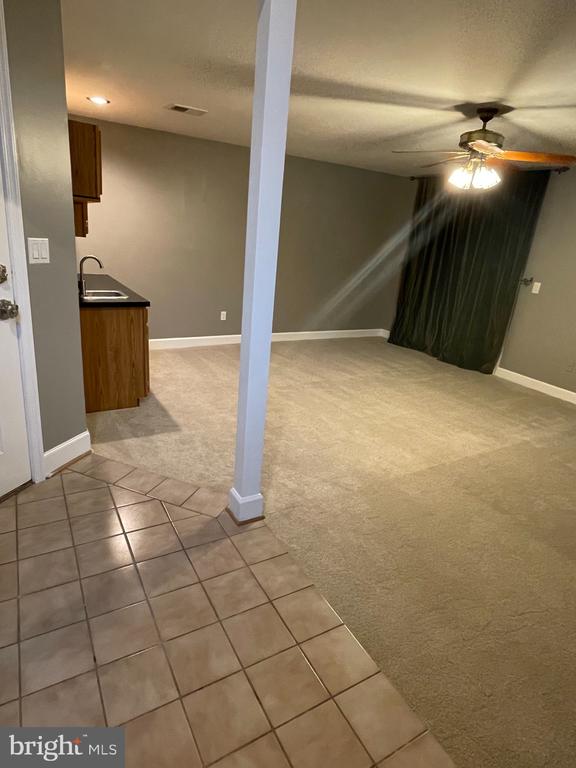8012 MERRY OAKS COURT