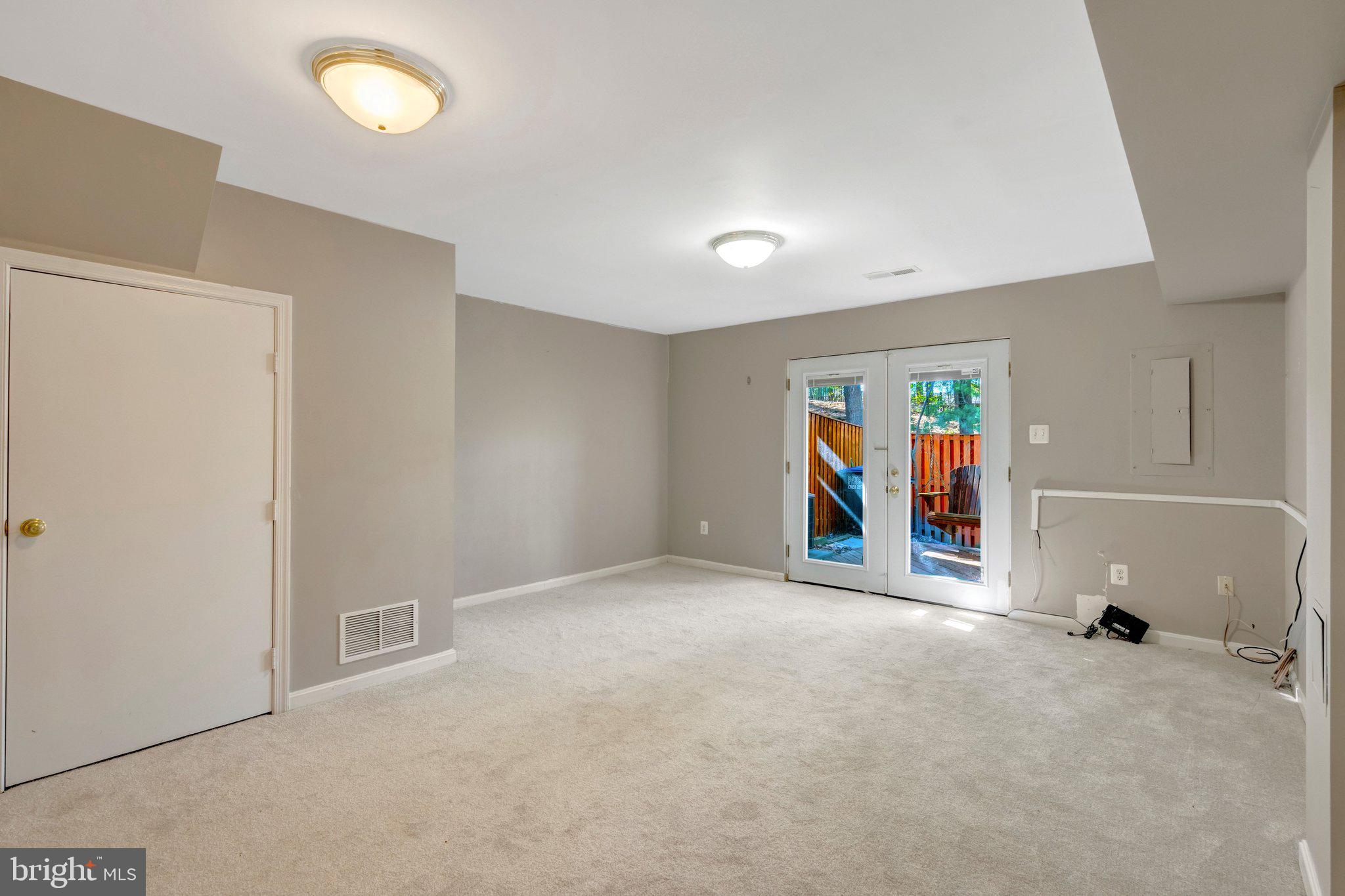 5680 WHITE DOVE LANE