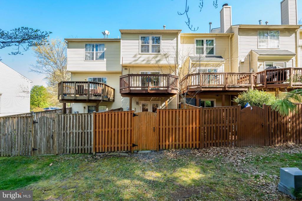 5680 WHITE DOVE LANE