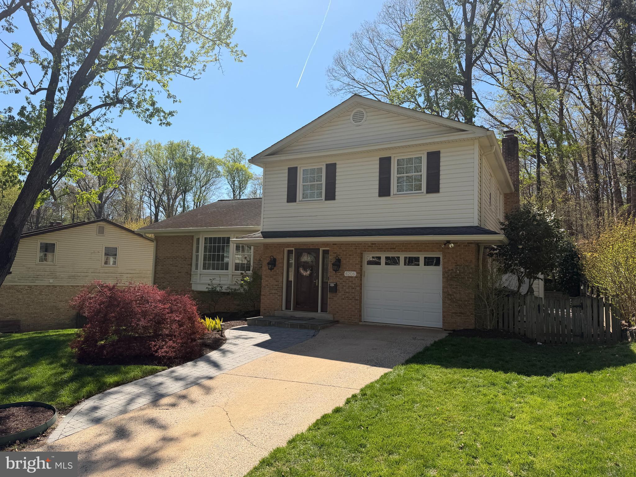 4206 VICKI COURT