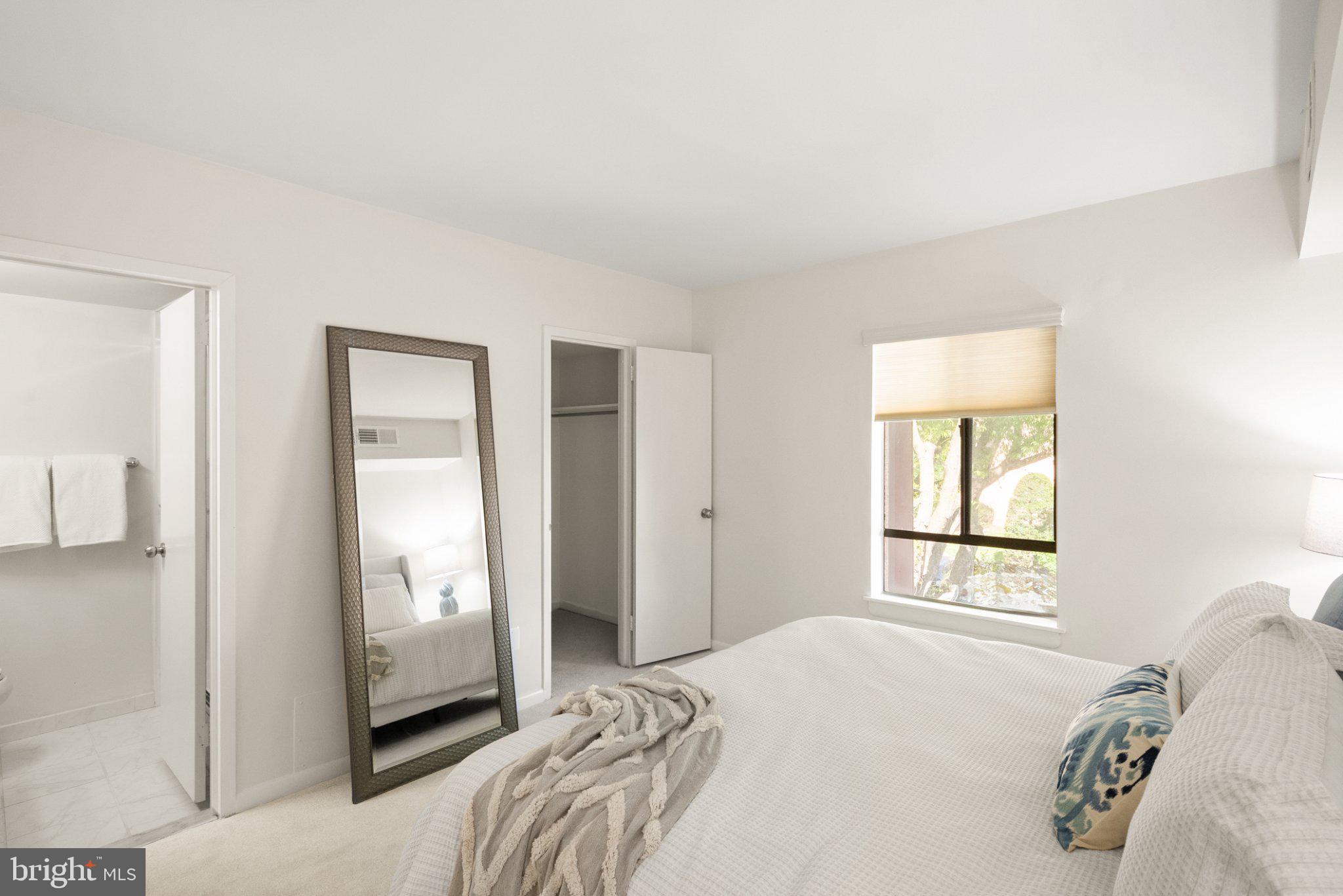 2238 CASTLE ROCK SQUARE 22C