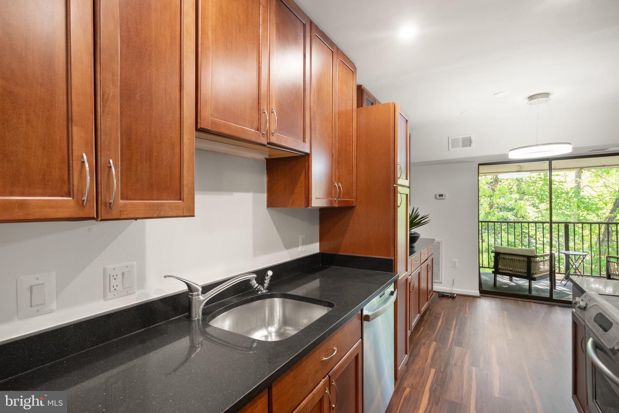 2238 CASTLE ROCK SQUARE 22C