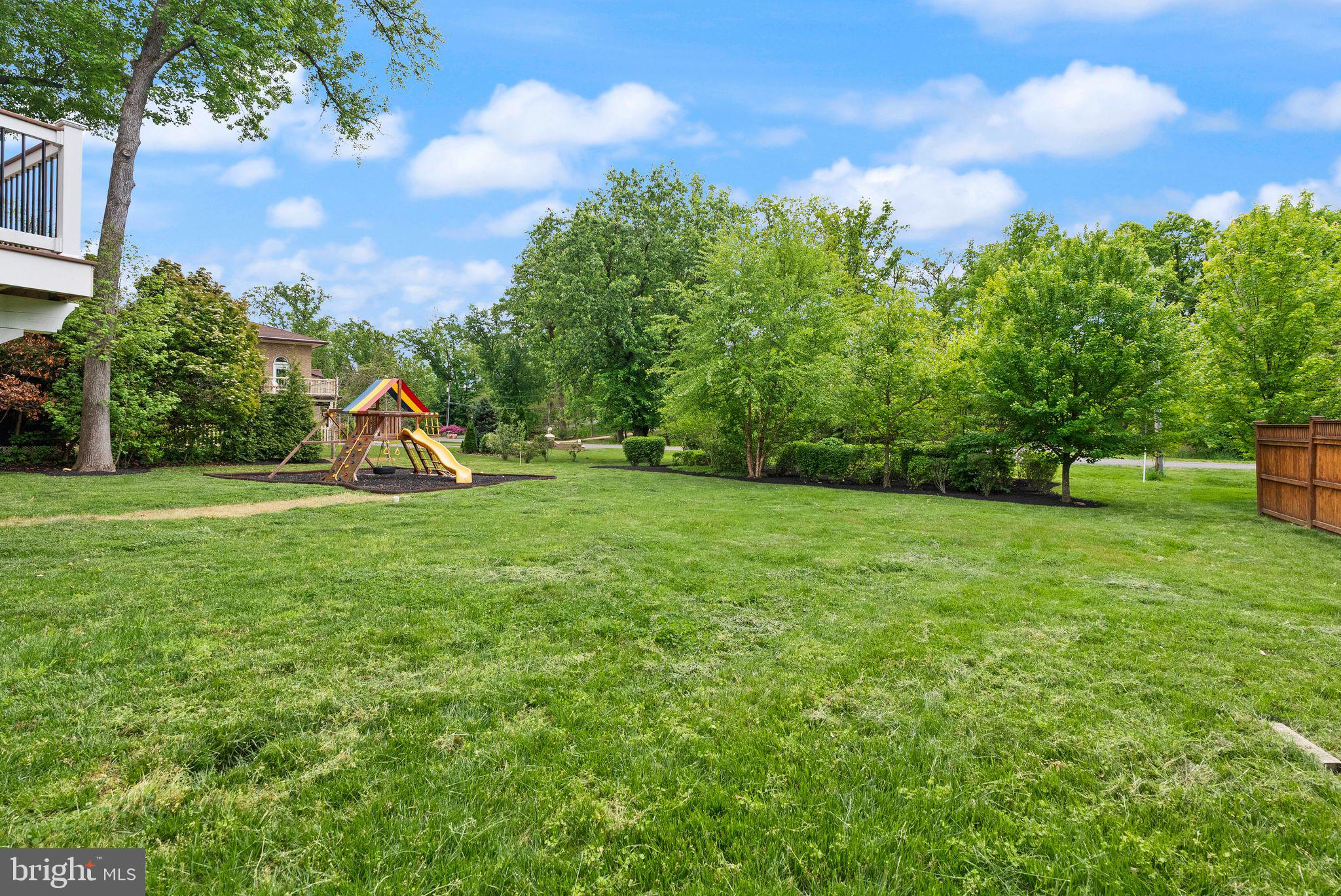 5125 REMINGTON DRIVE