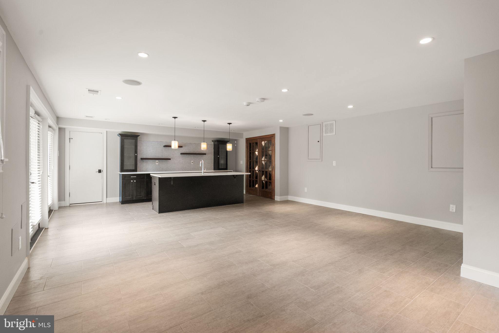 5125 REMINGTON DRIVE