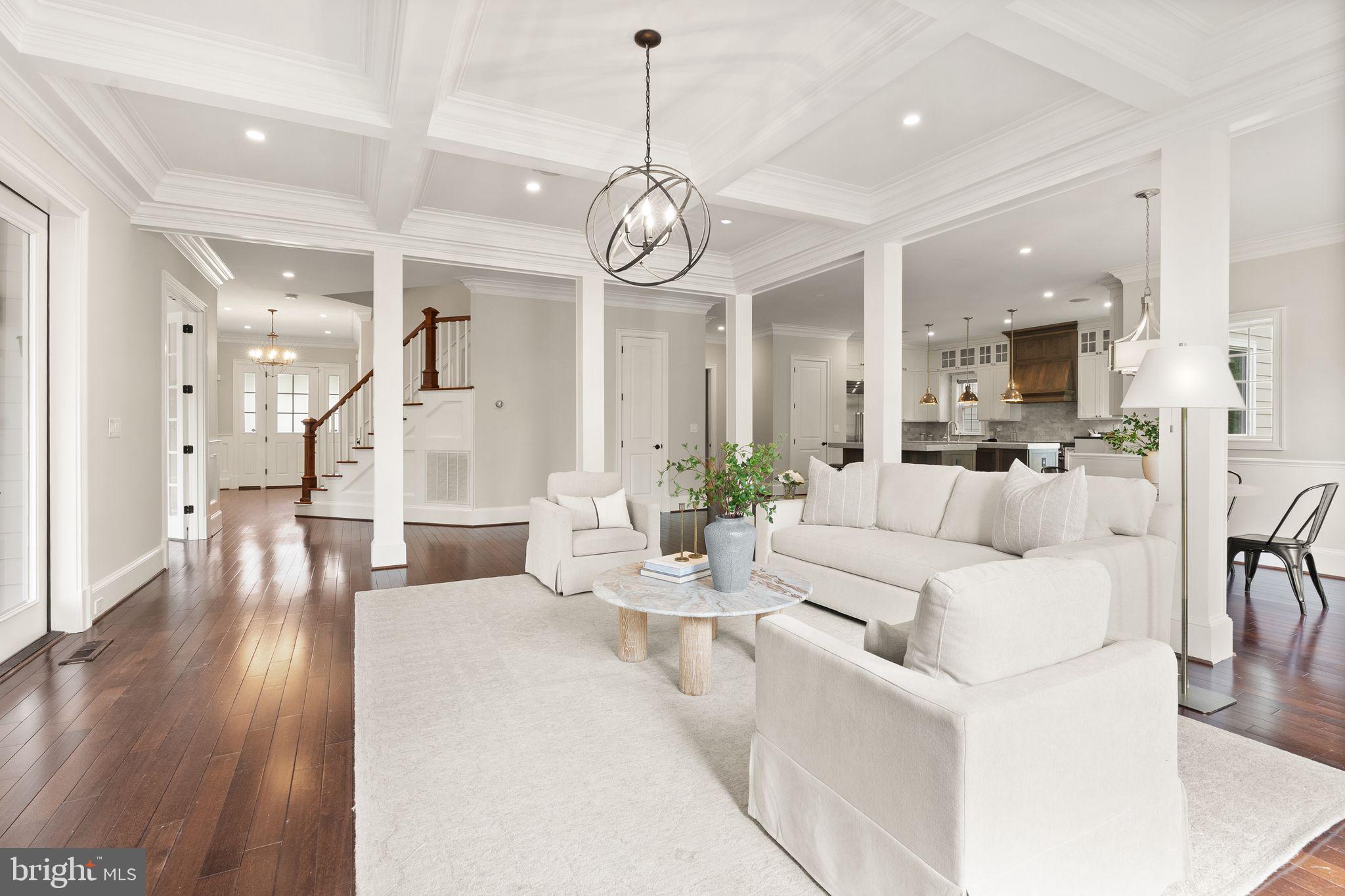 5125 REMINGTON DRIVE