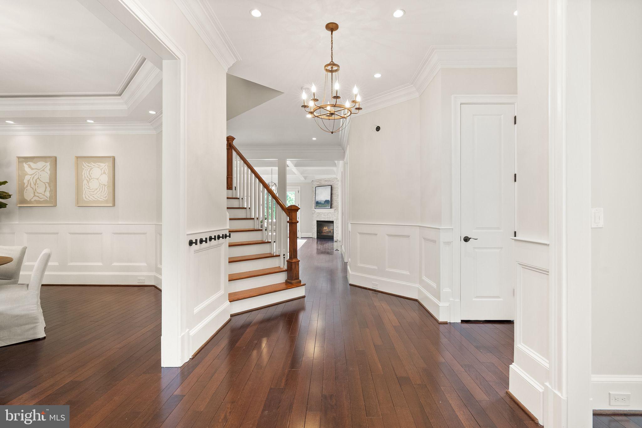 5125 REMINGTON DRIVE