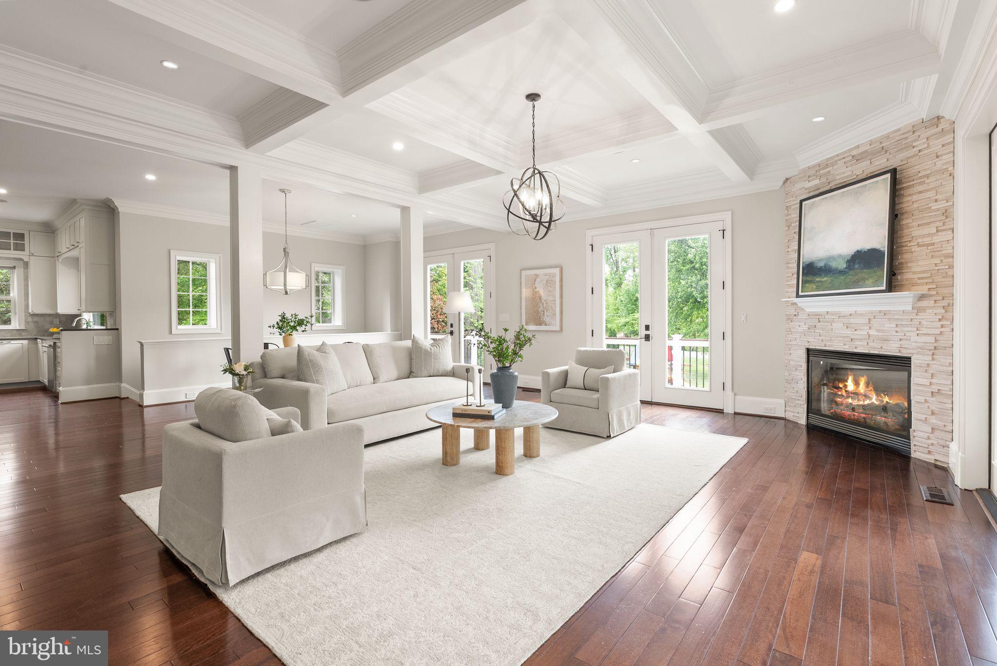 5125 REMINGTON DRIVE