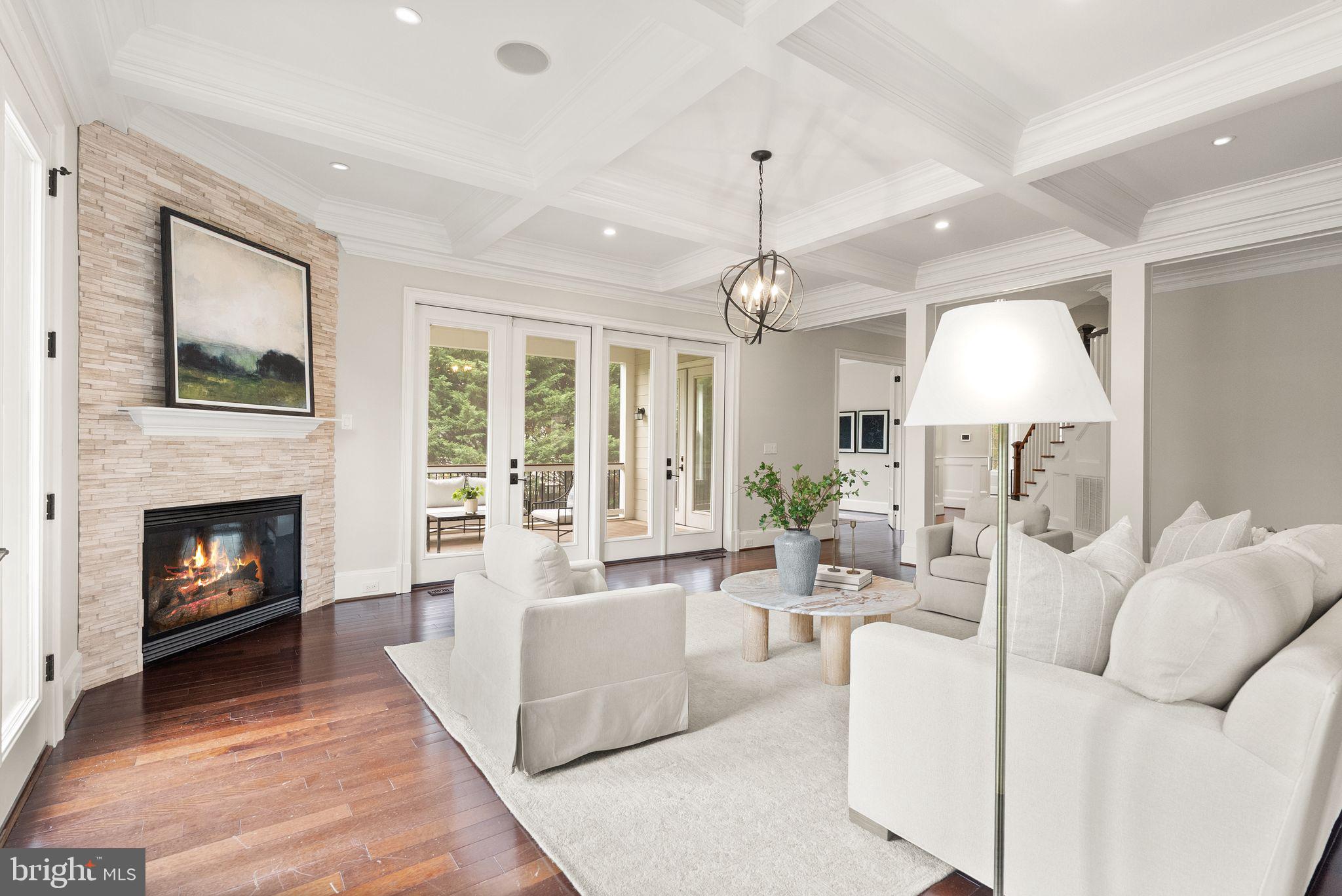 5125 REMINGTON DRIVE