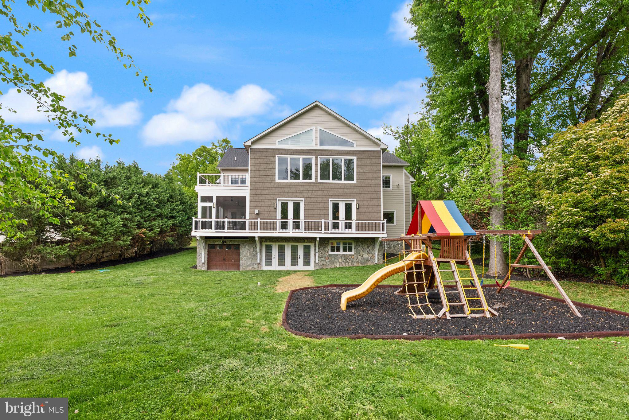 5125 REMINGTON DRIVE