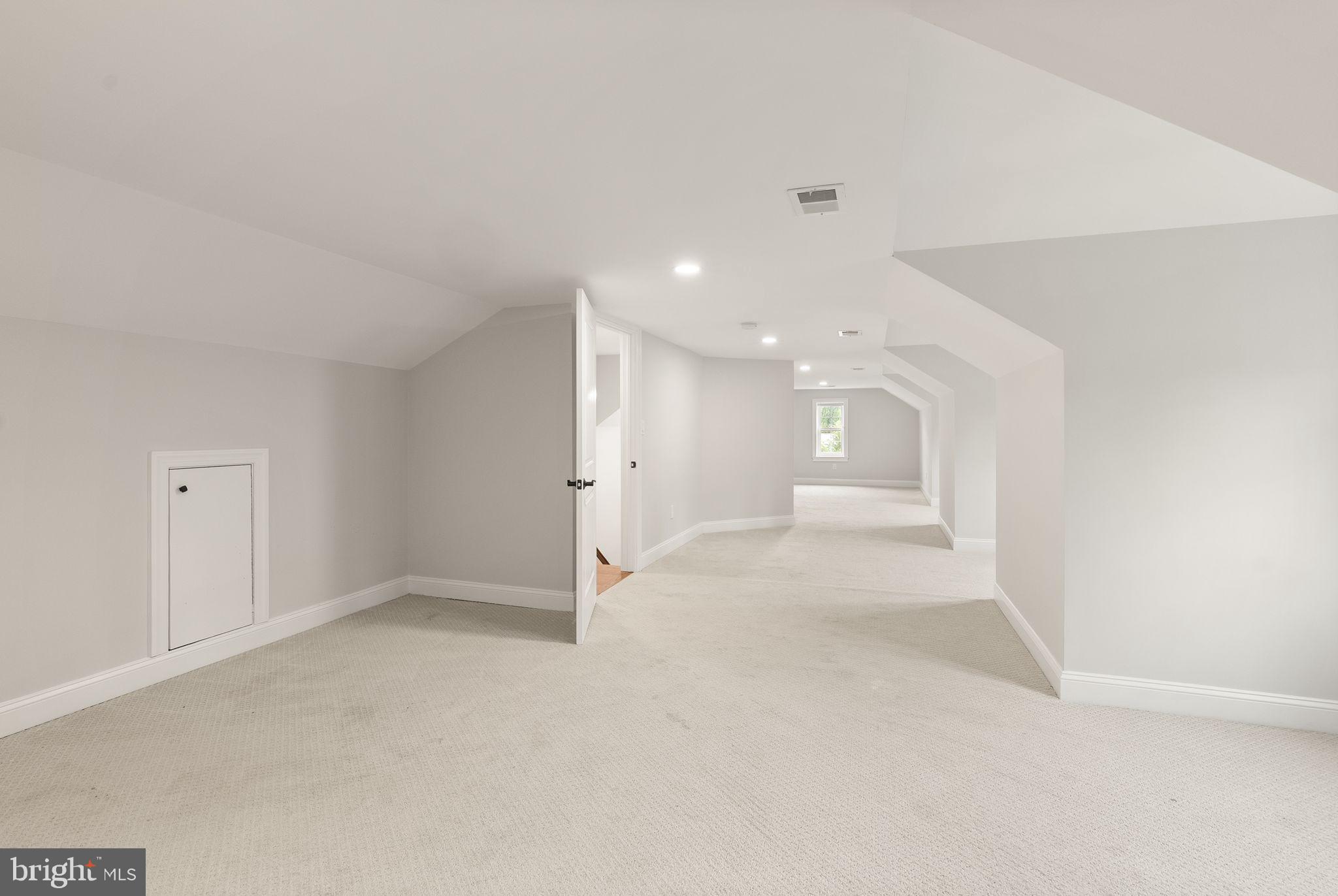 5125 REMINGTON DRIVE