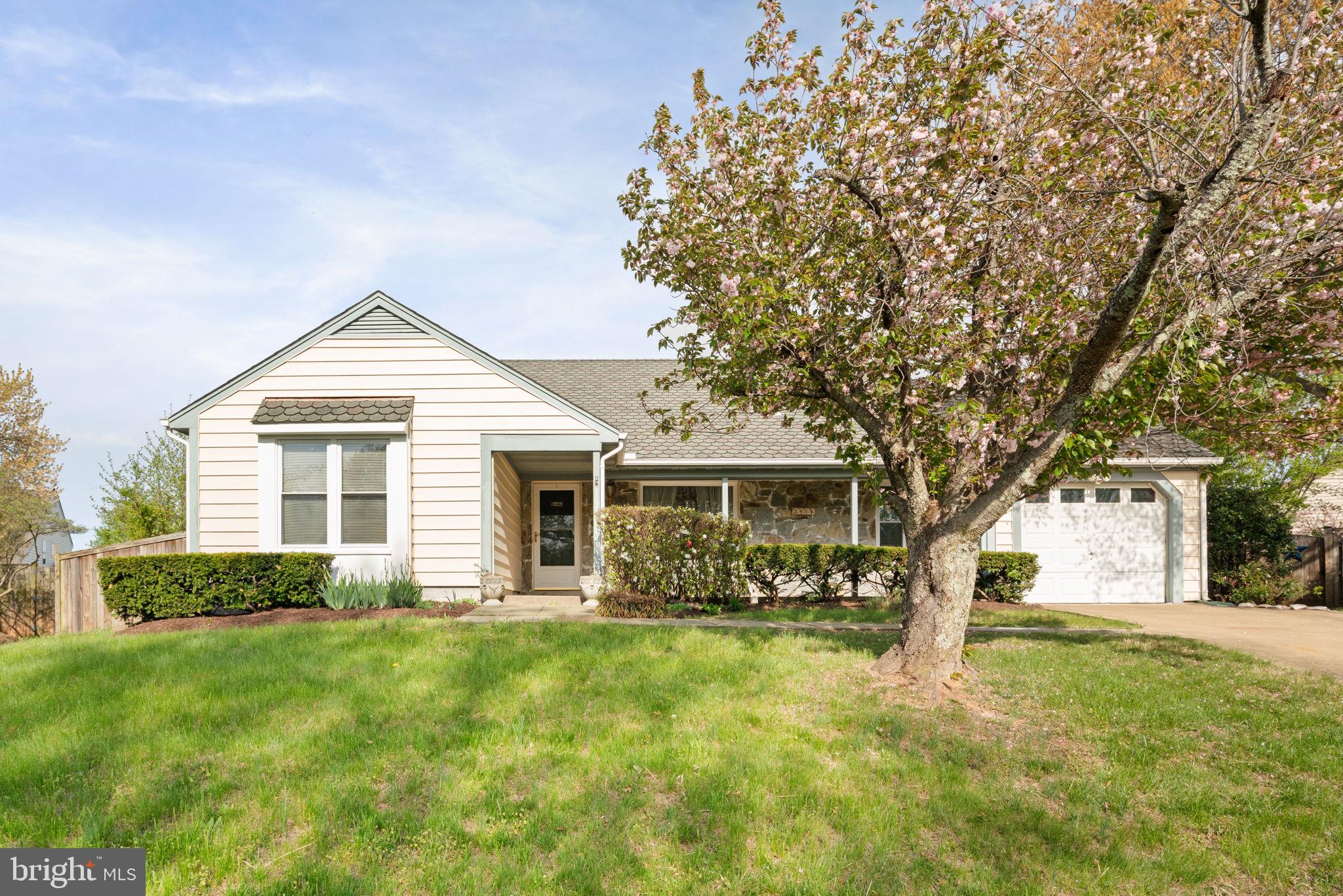 5406 CLUBSIDE LANE